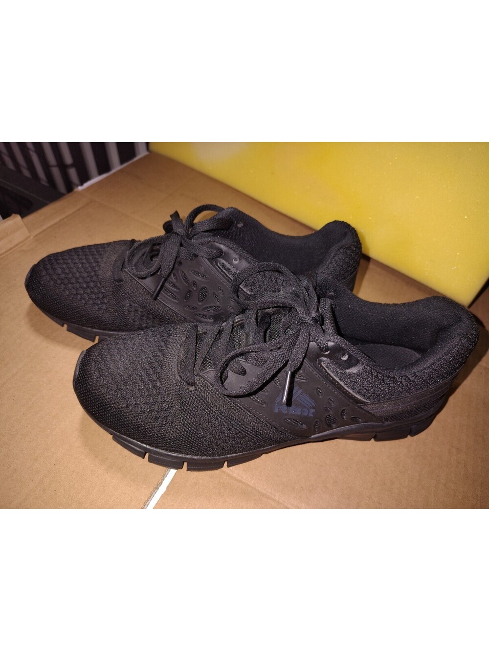 RBX Active Mesh Athletic Sneaker (US Mens 9)